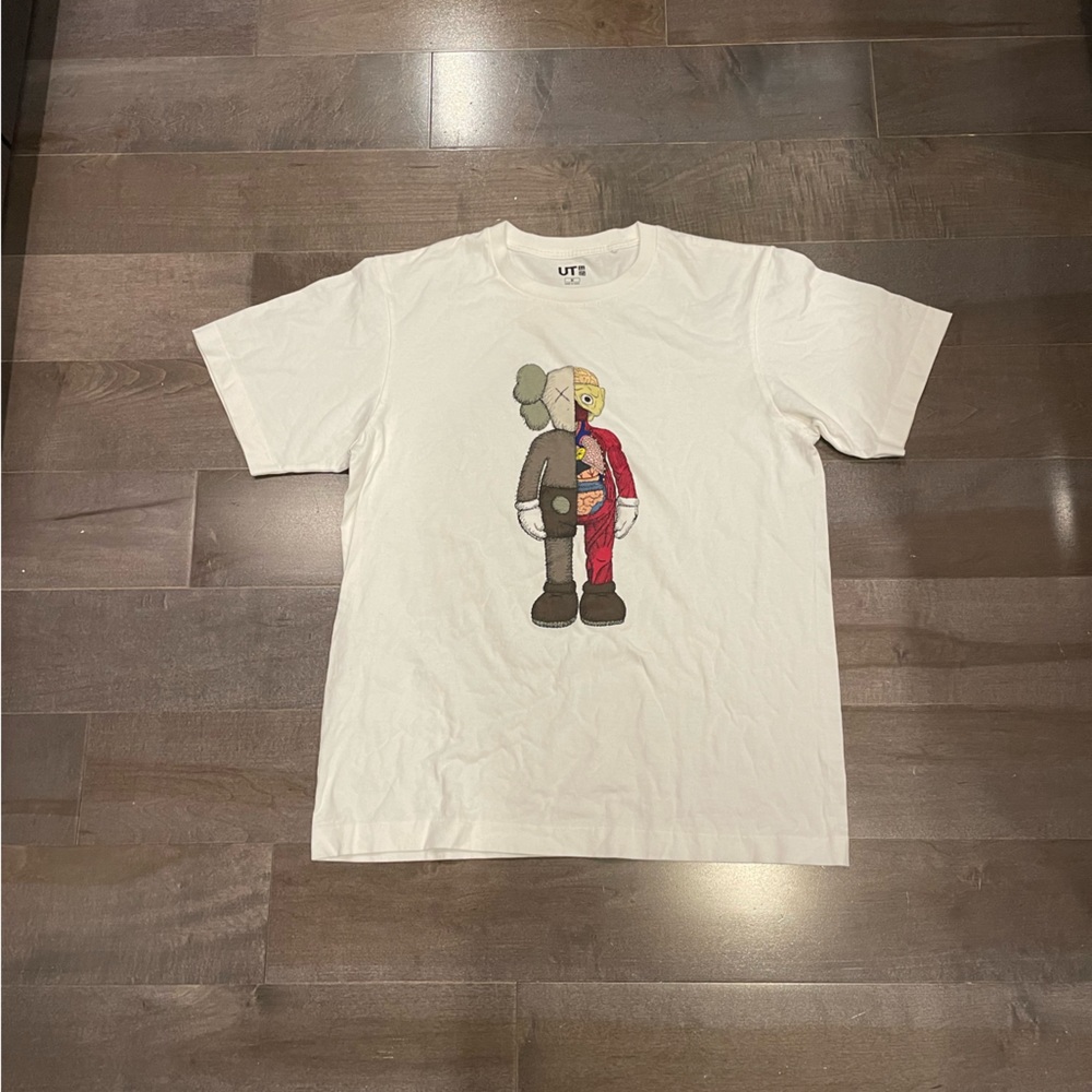 Uniqlo X Kaws Graphic T Shirt